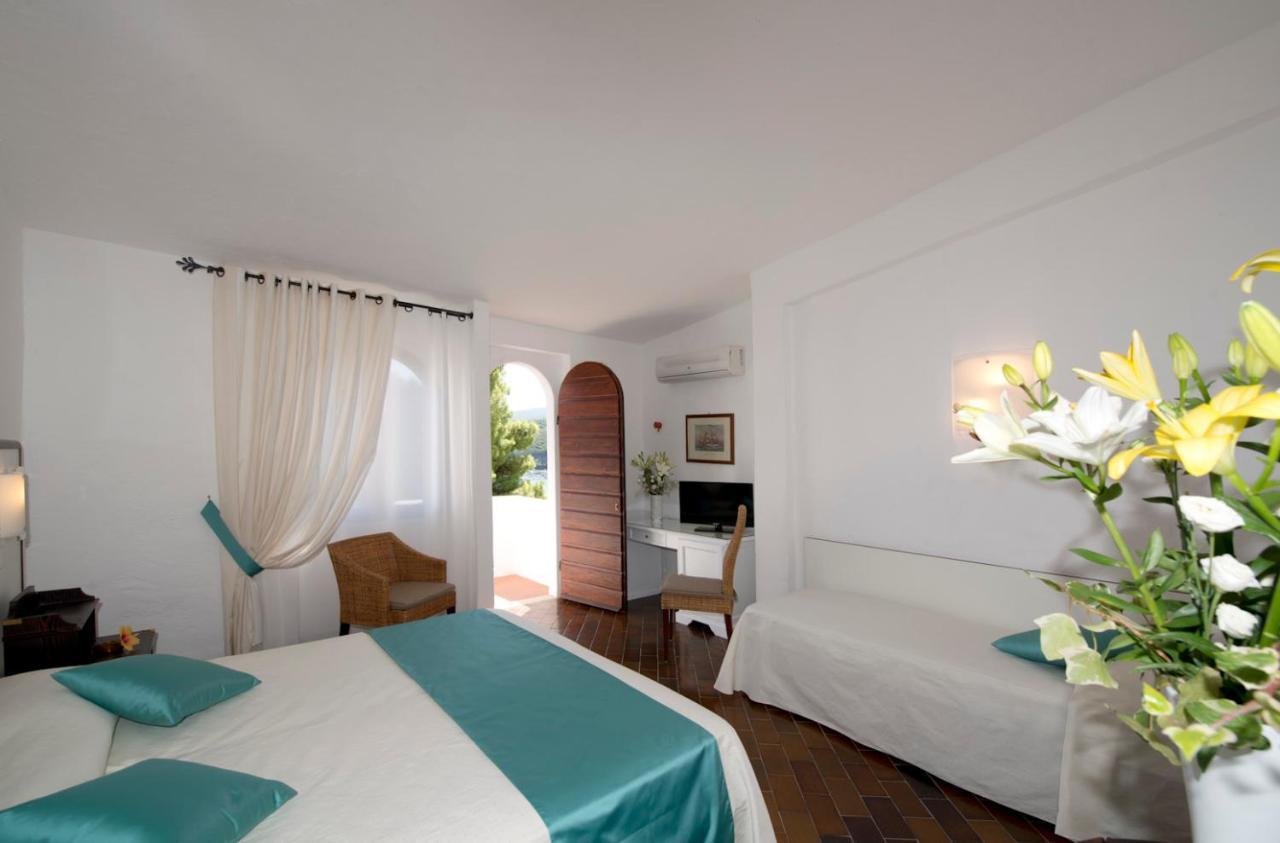 Hotel Cala Di Mola Порт-Аццурро Экстерьер фото