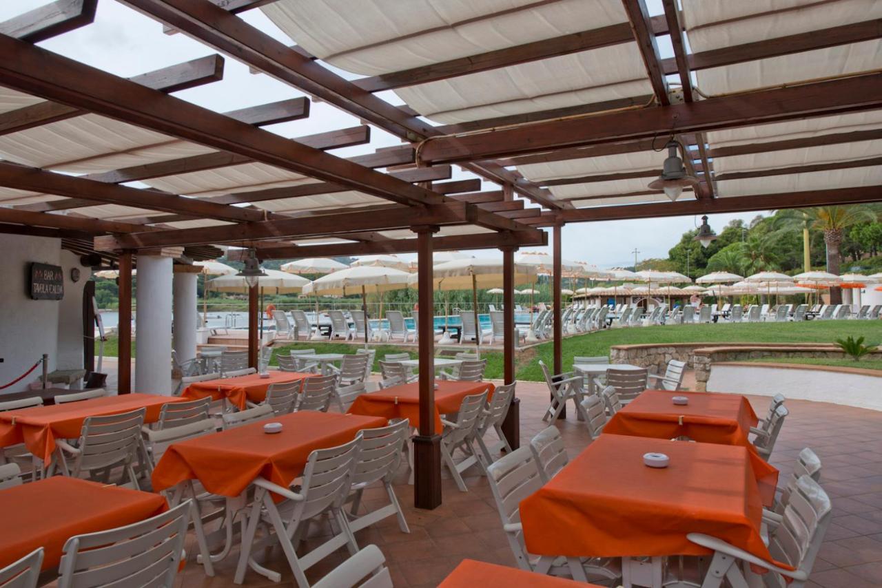 Hotel Cala Di Mola Порт-Аццурро Экстерьер фото