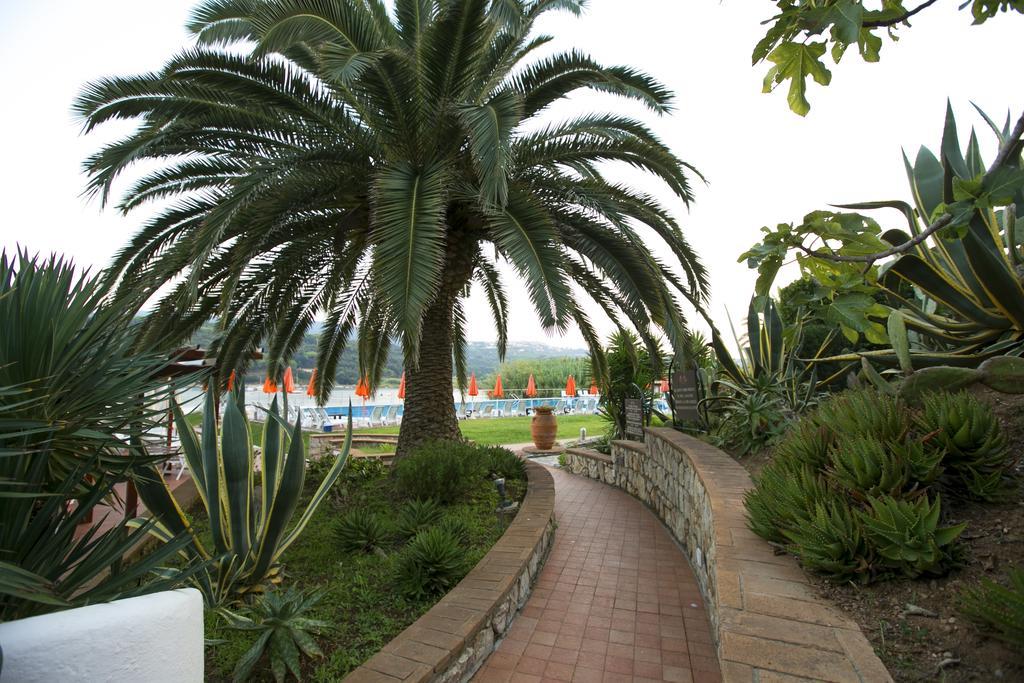 Hotel Cala Di Mola Порт-Аццурро Экстерьер фото