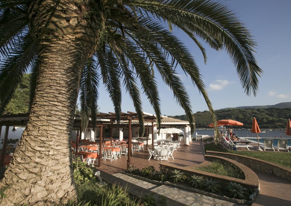 Hotel Cala Di Mola Порт-Аццурро Экстерьер фото