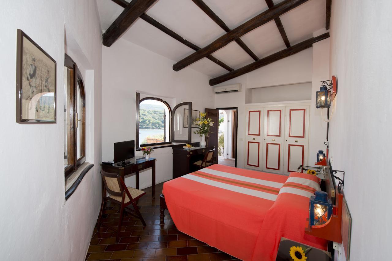 Hotel Cala Di Mola Порт-Аццурро Экстерьер фото