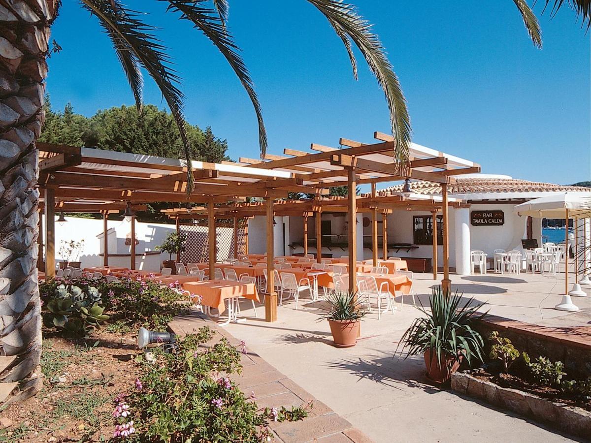 Hotel Cala Di Mola Порт-Аццурро Экстерьер фото